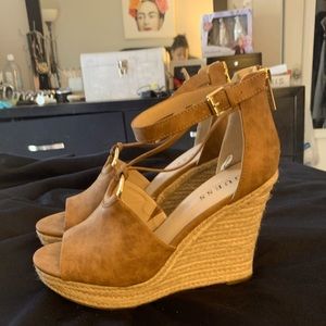 Tan Guess Wedges